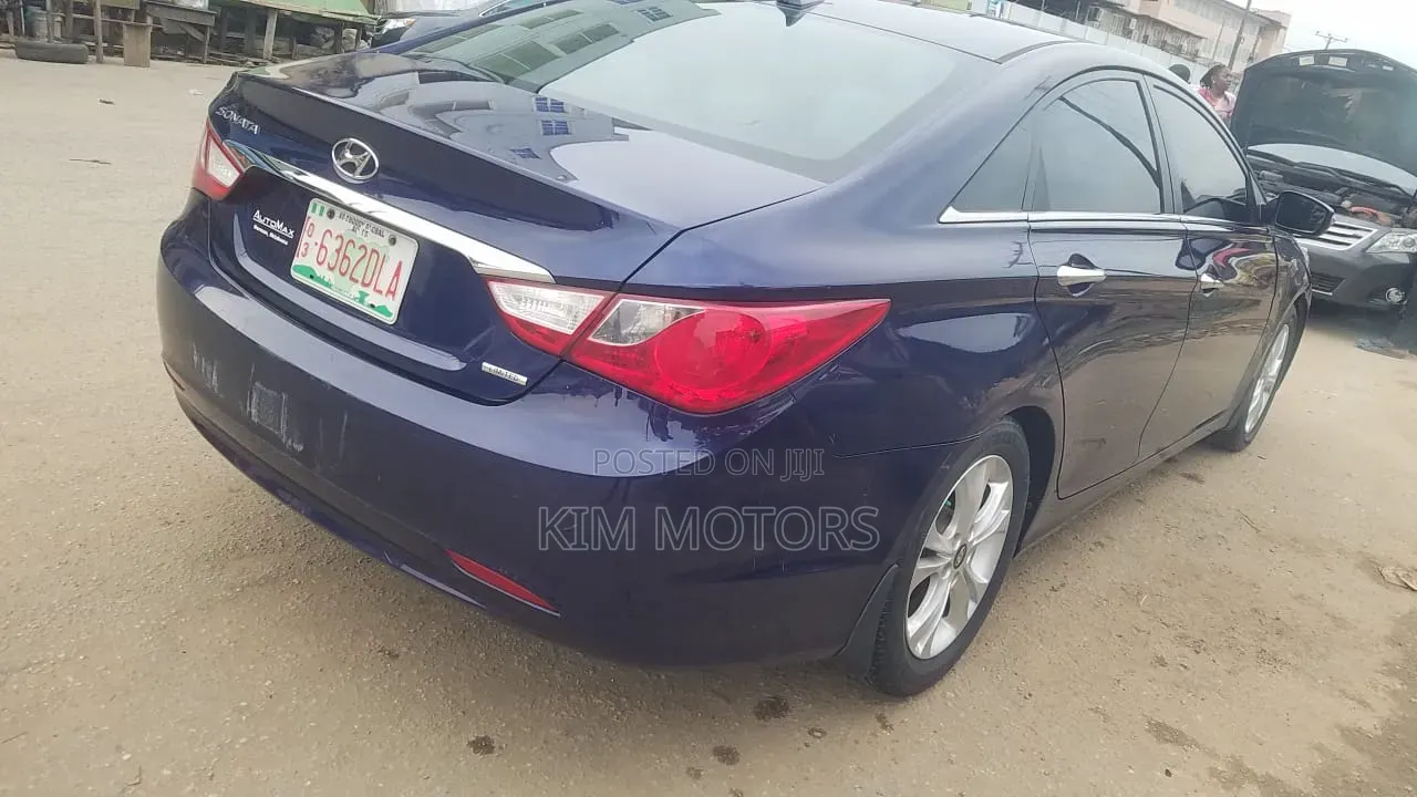 Hyundai Sonata 2013 Blue