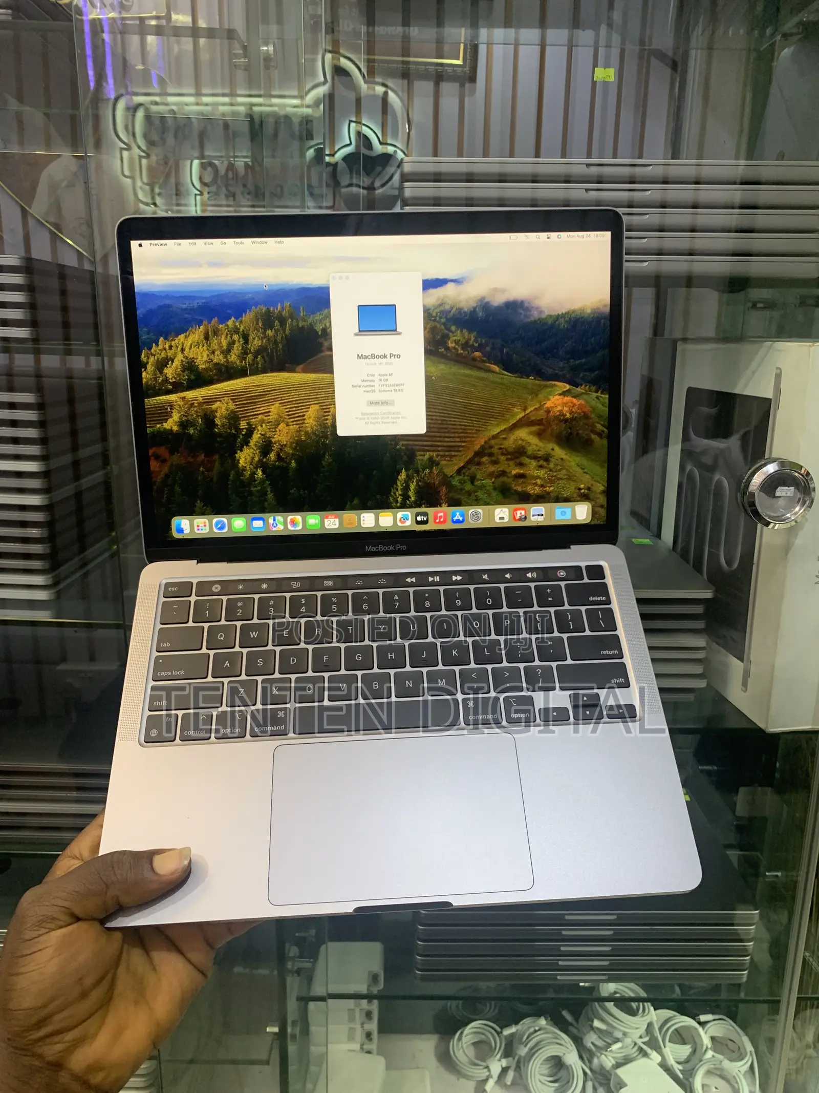 Laptop Apple MacBook Pro 2020 16GB Apple M1 SSD 1T
