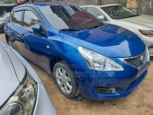 Nissan Tiida 2013 Blue