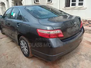 Toyota Camry LE 4dr Sedan (2.4L 4cyl 5A) 2008 Gray