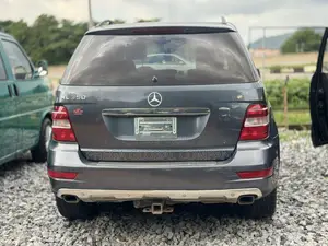 Mercedes-Benz M Class ML 350 4x2 2011 Gray