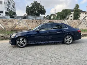 Mercedes-Benz E350 Base 4Matic Sedan AWD (3.5L 6cyl 7A) 2015 Blue