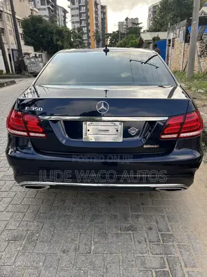 Mercedes-Benz E350 Base 4Matic Sedan AWD (3.5L 6cyl 7A) 2015 Blue