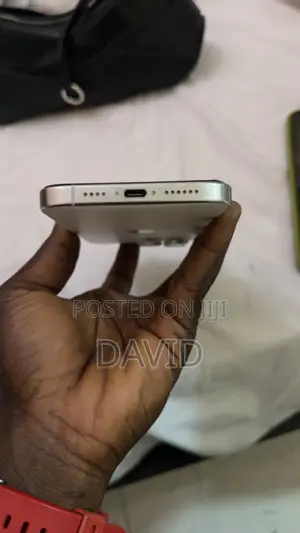 Apple iPhone 16 Pro Max 256 GB White