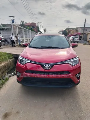 Toyota RAV4 2017 Red