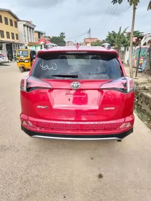 Toyota RAV4 2017 Red