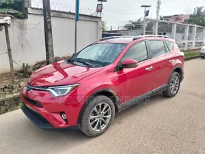 Toyota RAV4 2017 Red