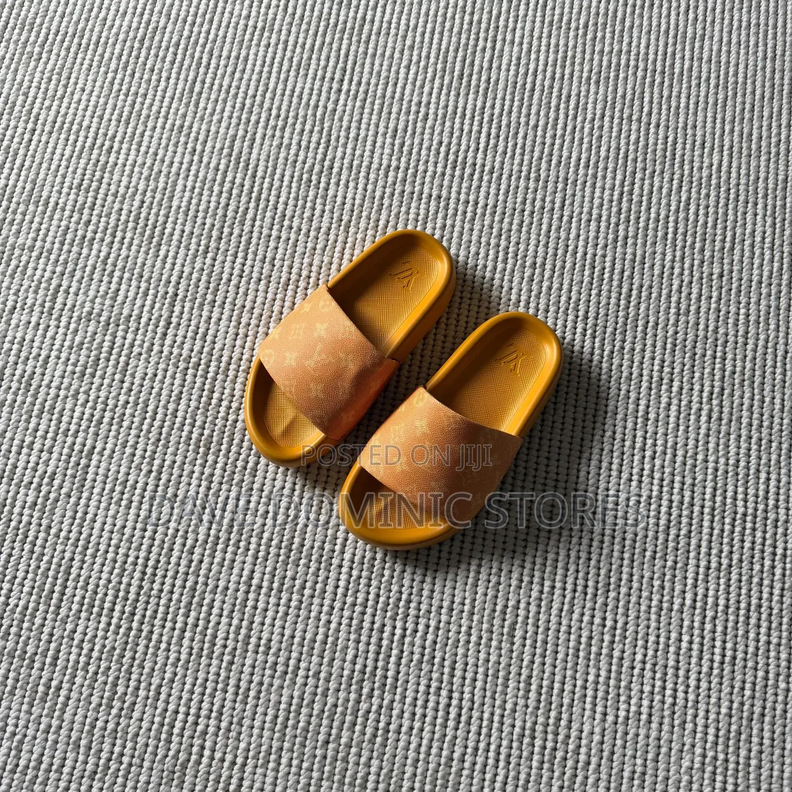 Original Louis Vuitton Waterfront Mules