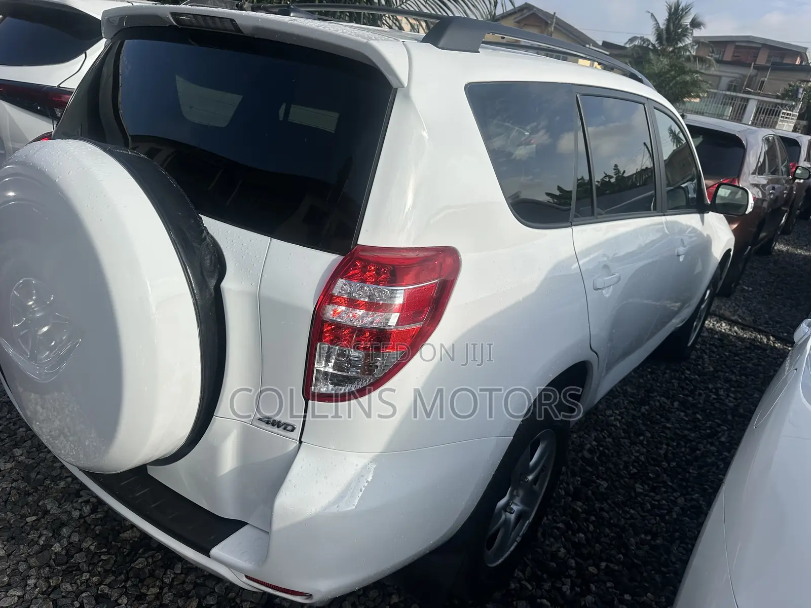 Toyota RAV4 2011 White