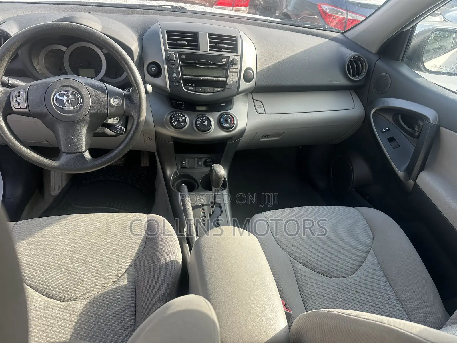 Toyota RAV4 2011 White