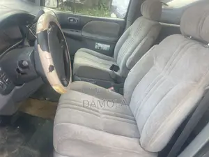Toyota Sienna 2000 Gray