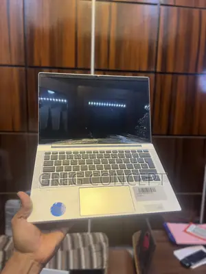 Laptop HP EliteBook 830 G8 16GB AMD Ryzen 5 SSD 256GB