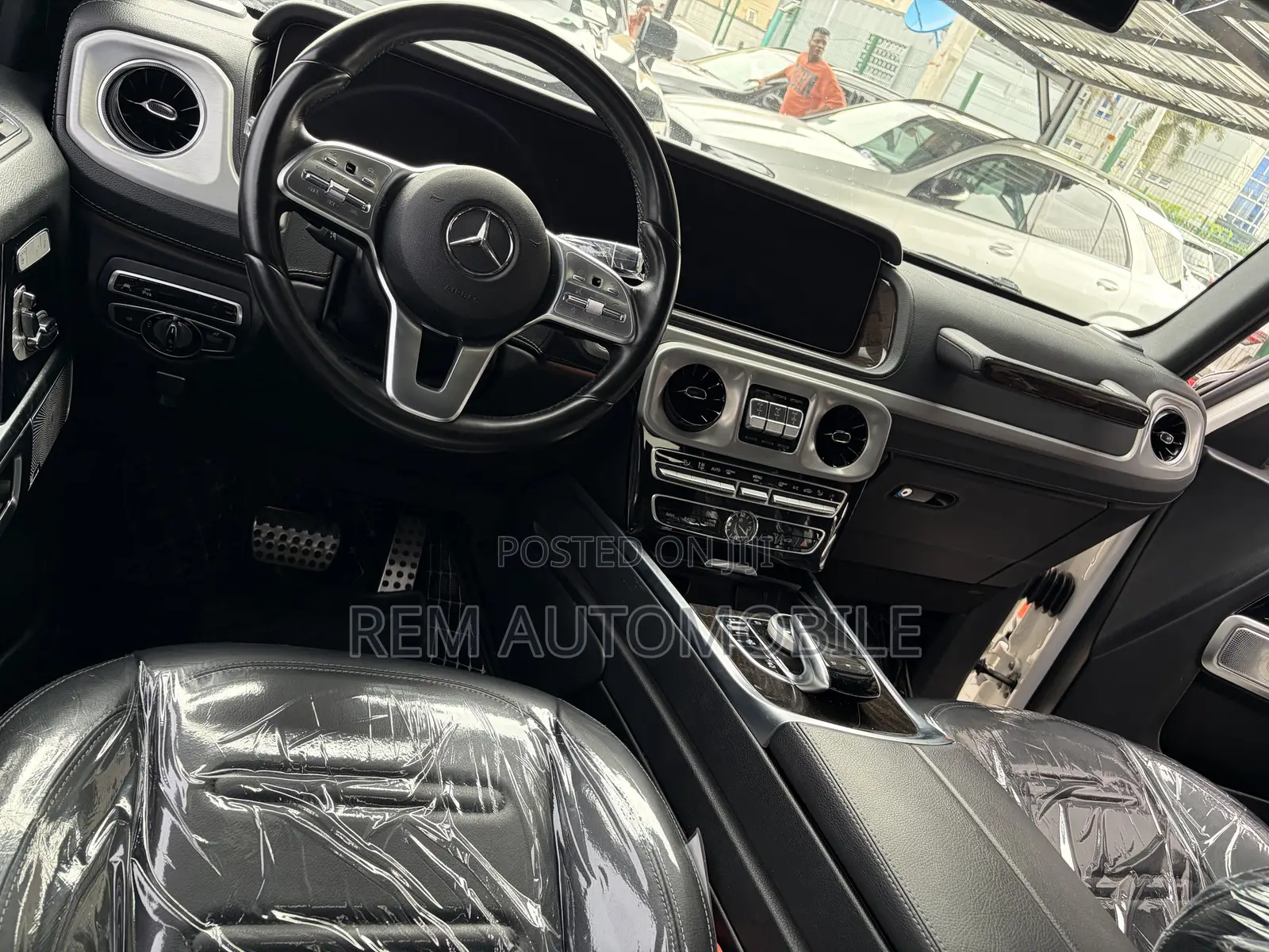 Mercedes-Benz G-Class 2019 White