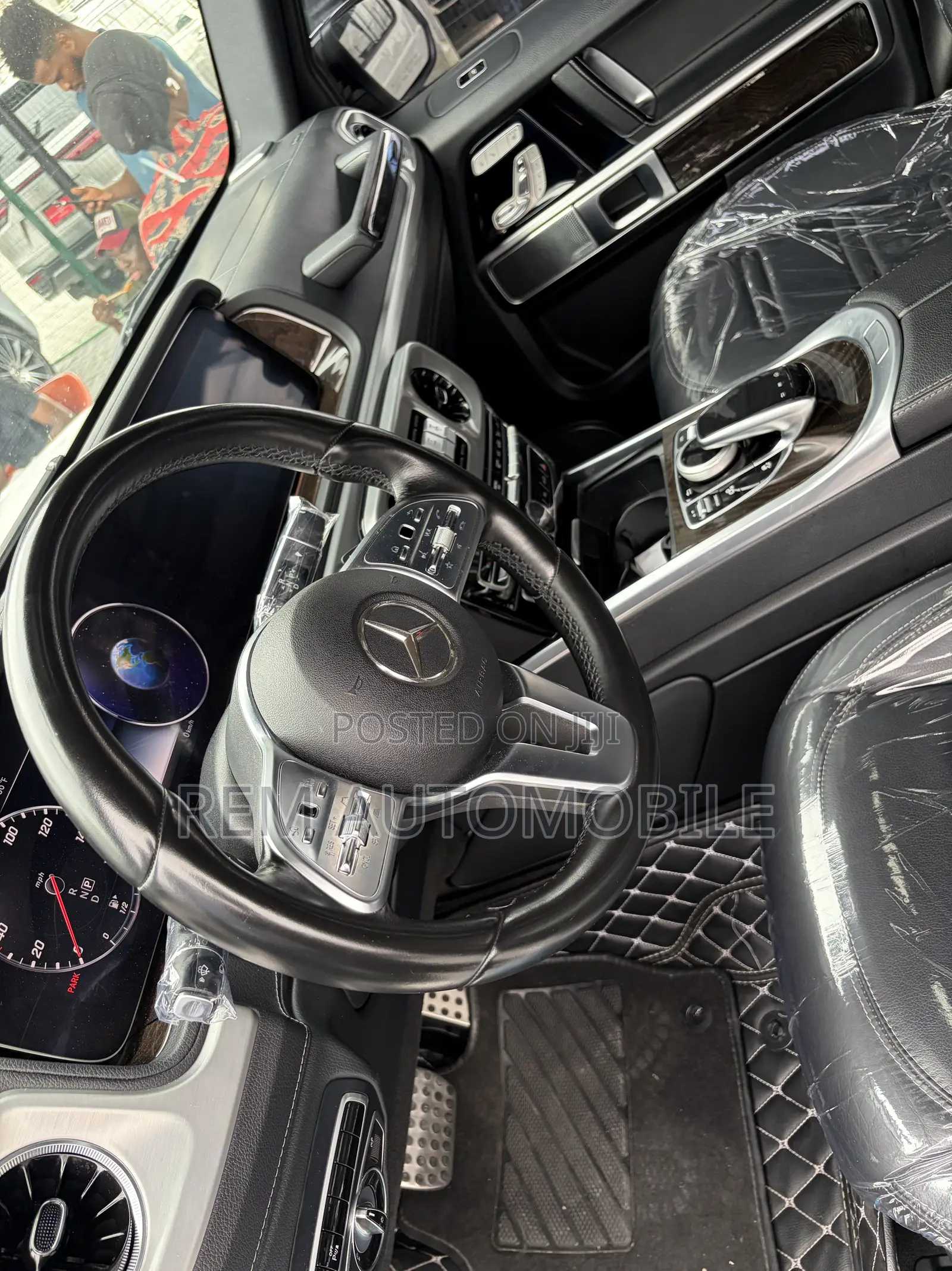 Mercedes-Benz G-Class 2019 White