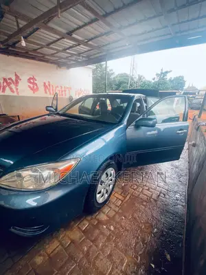 Toyota Camry LE 4dr Sedan (2.4L 4cyl 4A) 2004 Blue
