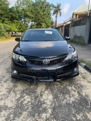 Toyota Camry SE 4dr Sedan (2.5L 4cyl 6A) 2013 Black