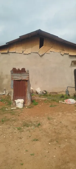 2bdrm Bungalow in Isuti, Igando / Ikotun/Igando for sale