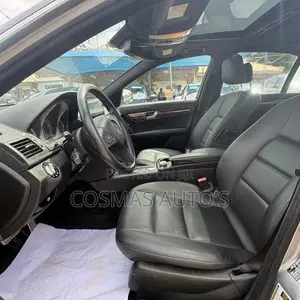 Mercedes-Benz C300 Luxury 4Matic Sedan AWD (3.0L 6cyl 7A) 2010 Gray
