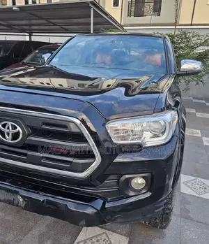 Toyota Tacoma 2017 Black