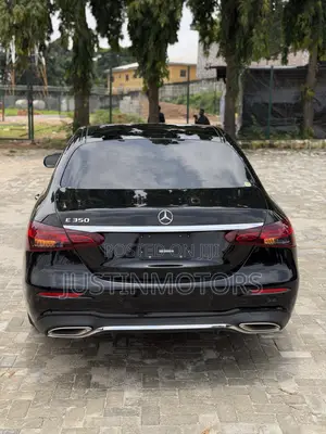 Mercedes-Benz E350 2022 Black
