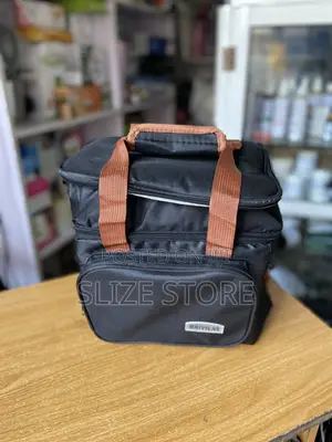 Double-Deck Insulated Lunch Bag With Brown Straps