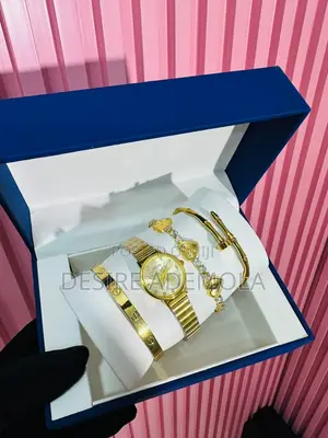 Set of Bracelet and Wristwatch