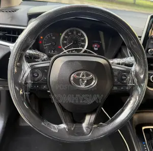 Toyota Corolla LE 2021 Silver