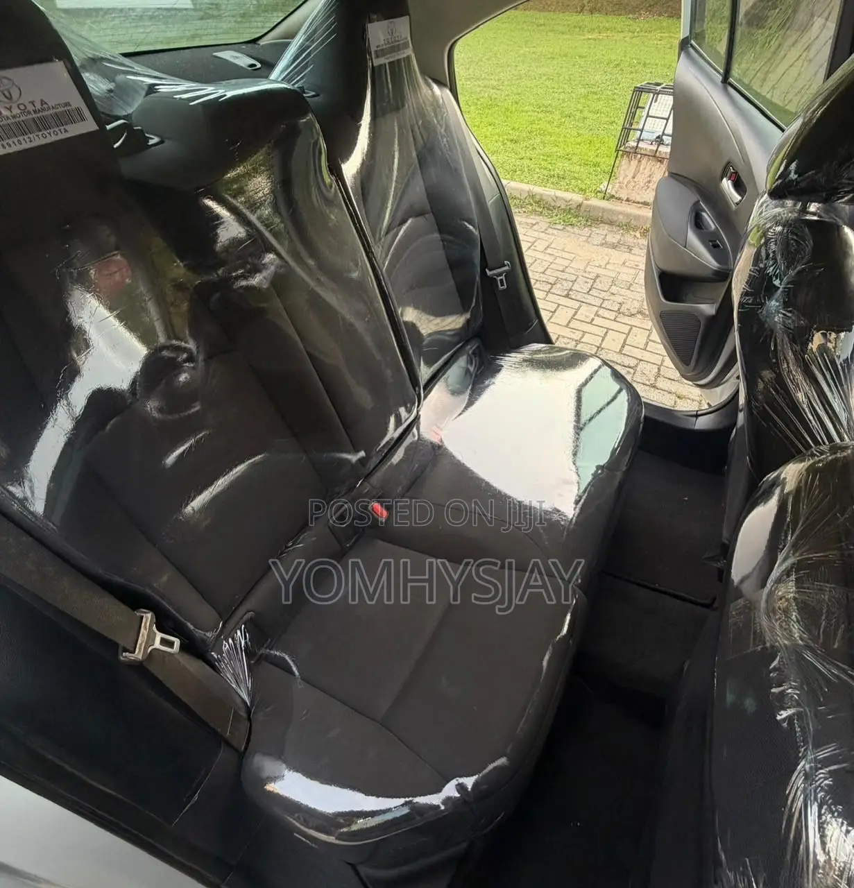 Toyota Corolla LE 2021 Silver