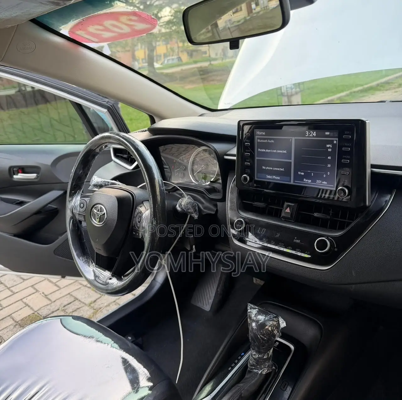 Toyota Corolla LE 2021 Silver
