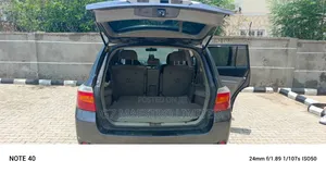 Toyota Highlander V6 2009 Gray