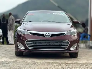 Toyota Avalon Limited Sedan FWD (3.5L 6cyl 6A) 2013 Burgundy