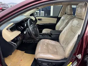 Toyota Avalon Limited Sedan FWD (3.5L 6cyl 6A) 2013 Burgundy