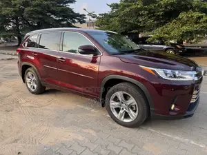 Toyota Highlander Limited 4dr SUV AWD (3.5L 6cyl 6A) 2015 Burgundy