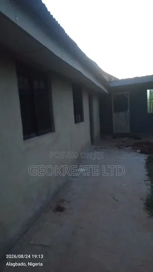 Mini Flat in Durojaiye Estate, Ifo for rent