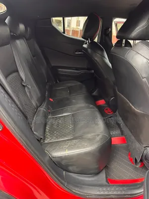 Toyota C-HR 2020 Red