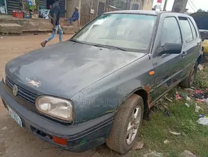 Volkswagen Golf 2004 Gray