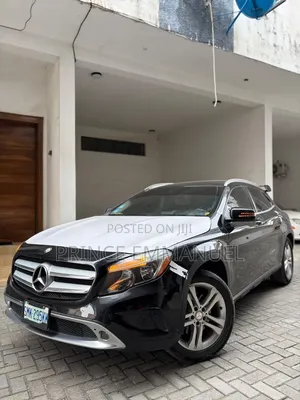 Mercedes-Benz GLA 250 2016 Black
