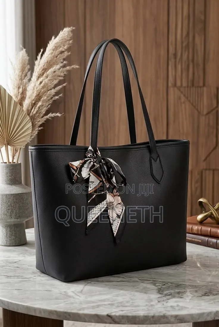 Large Capacity Tote Bag