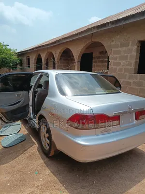 Honda Accord 2002 Silver