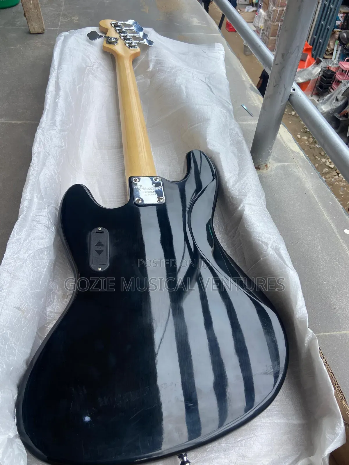 Fender Jazz Bass Guitar Five String Active Sunburst Colour