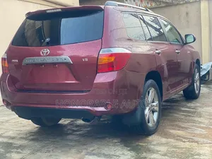Toyota Highlander 2009 Red