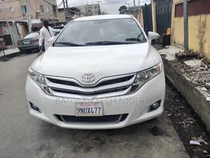 Toyota Avanza 2015 White
