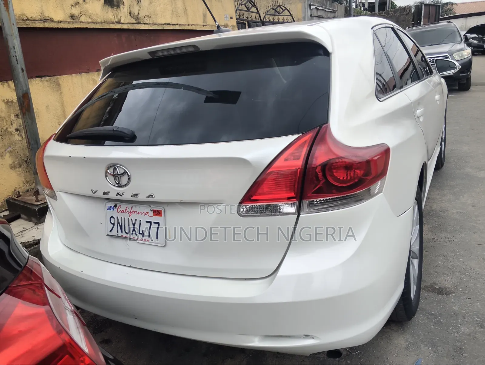 Toyota Avanza 2015 White