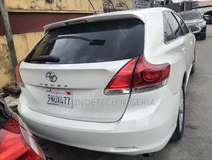 Toyota Avanza 2015 White