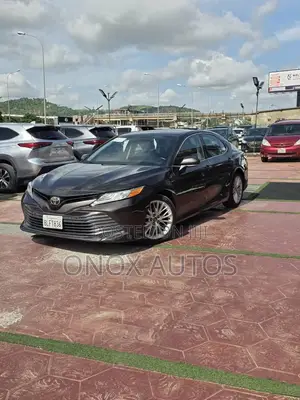 Toyota Camry XLE V6 FWD (3.5L 6cyl 8AM) 2018 Brown