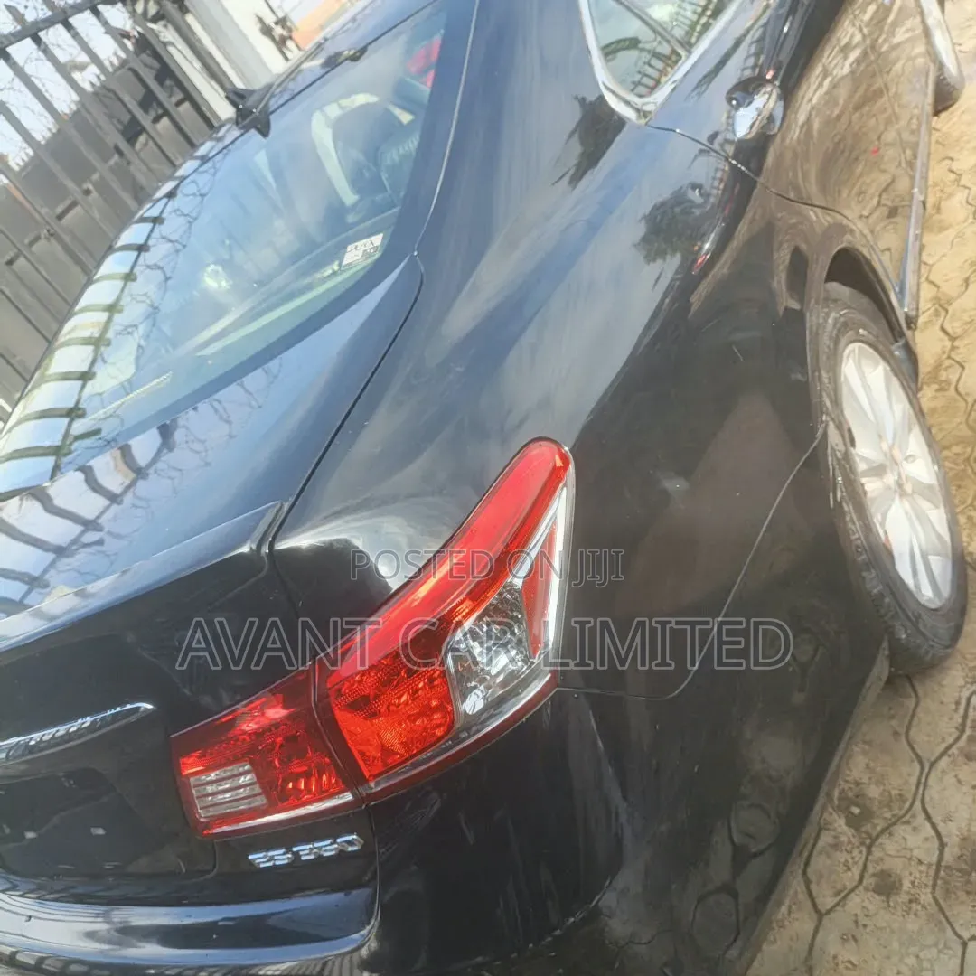 Lexus ES 350 2012 Black