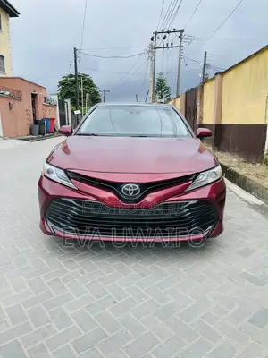 Toyota Camry 2018 Red