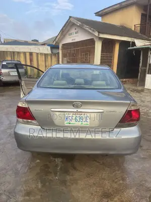 Toyota Camry LE 4dr Sedan (2.4L 4cyl 5A) 2006 Gray