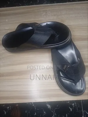 Black Leather Palm Slippers Size 43 - D-Zource