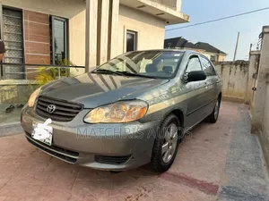 Toyota Corolla 2004 Green